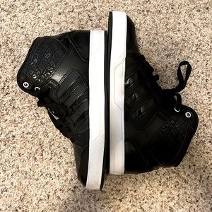 Woman’s Adidas Neo Raleigh Mid